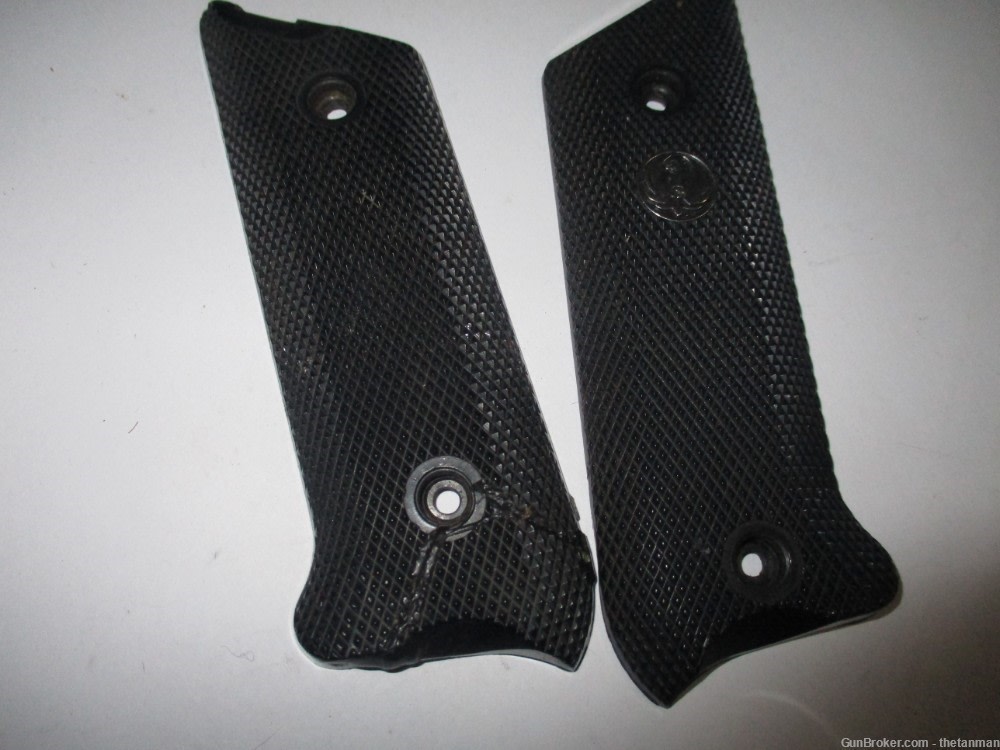 Ruger MK2 Plastic grips-img-0
