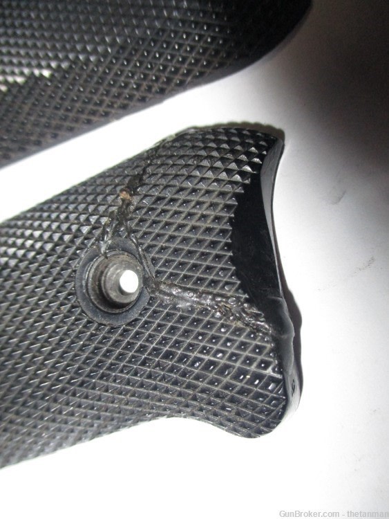 Ruger MK2 Plastic grips-img-2