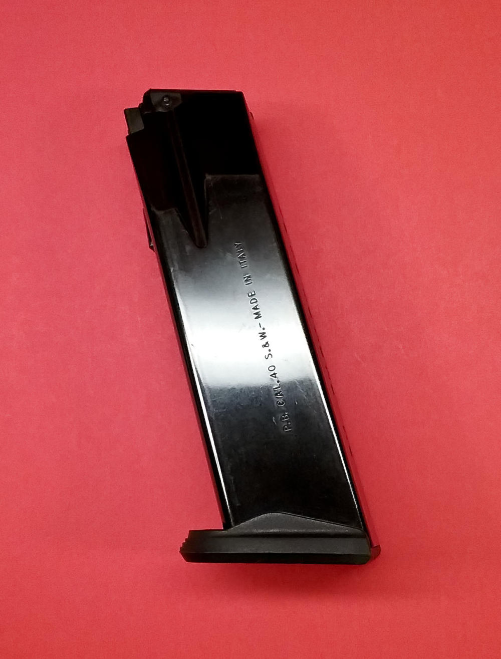 Beretta APX Magazine Full Size .40 S&W 15 Rounds MFG in Italy - Fine Cond-img-0