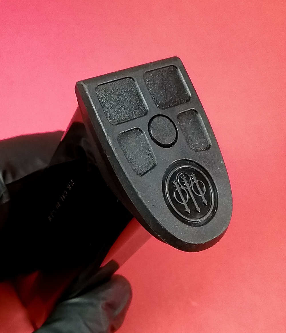 Beretta APX Magazine Full Size .40 S&W 15 Rounds MFG in Italy - Fine Cond-img-22