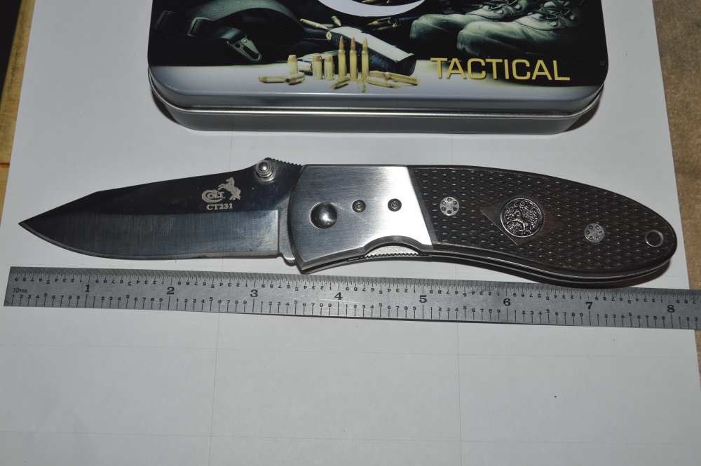 Colt Collector Folding Knife in Box-img-2