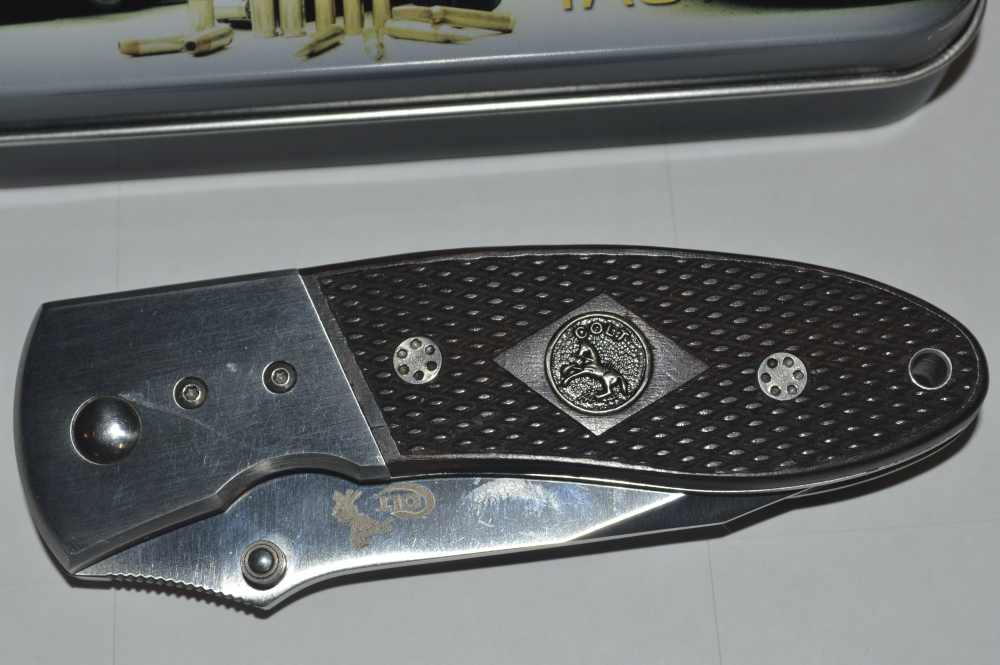 Colt Collector Folding Knife in Box-img-1