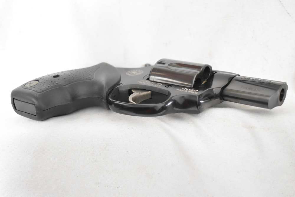 Taurus Model 85 UL snub nose 38 SPL  looks un-fired in box 2-850021ULFS-img-4