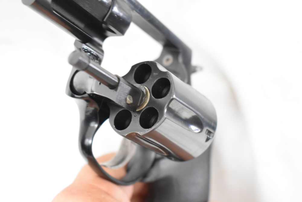 Taurus Model 85 UL snub nose 38 SPL  looks un-fired in box 2-850021ULFS-img-11