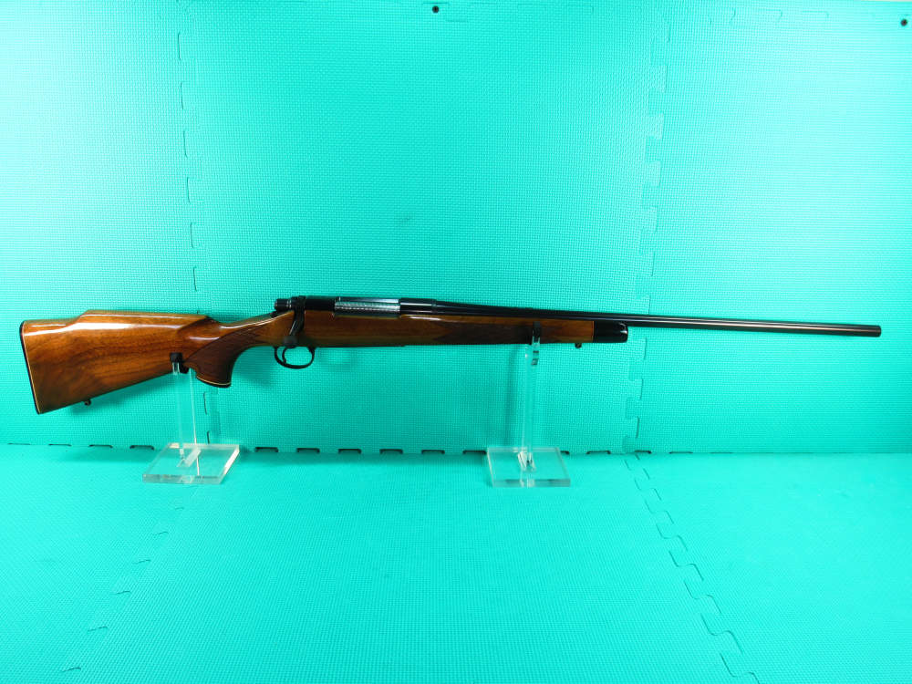 Remington Model 700 BDL Deluxe 25-06 Blued 24” Made in 1977 Bolt Action -img-0