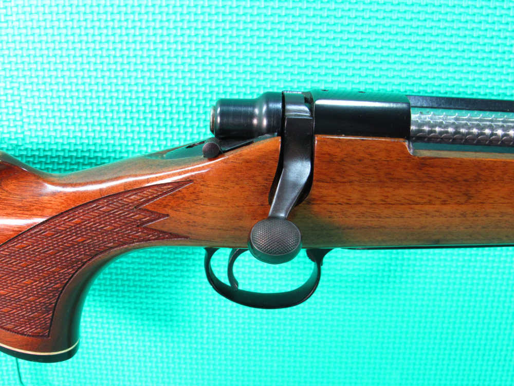 Remington Model 700 BDL Deluxe 25-06 Blued 24” Made in 1977 Bolt Action -img-4