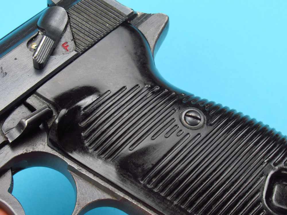 Excellent  WWII 1943 German BYF43 P38 Mauser Pistol 9mm Luger Walther Byf-img-22