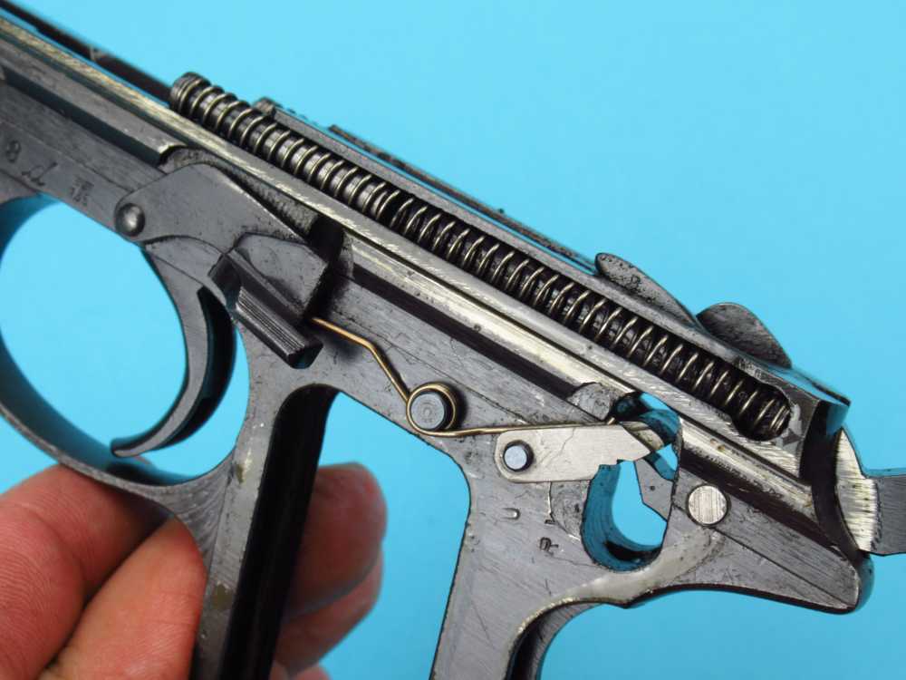 Excellent  WWII 1943 German BYF43 P38 Mauser Pistol 9mm Luger Walther Byf-img-105