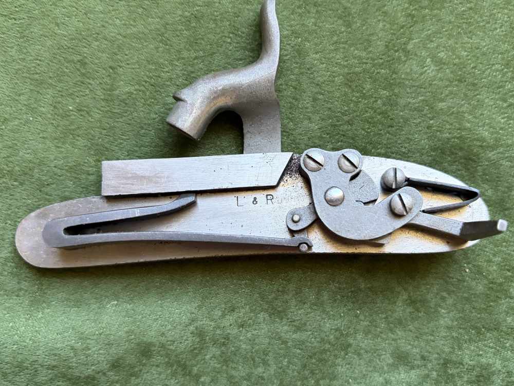 L & R Percussion Lock LK 0604 Hawkin / Penn Rifle style NOS Black Powder!-img-3