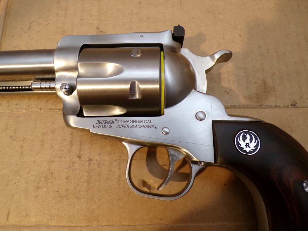 Ruger New Model Suepr Blackhawk .44 Mag 5.5" Stainless 00811-img-7
