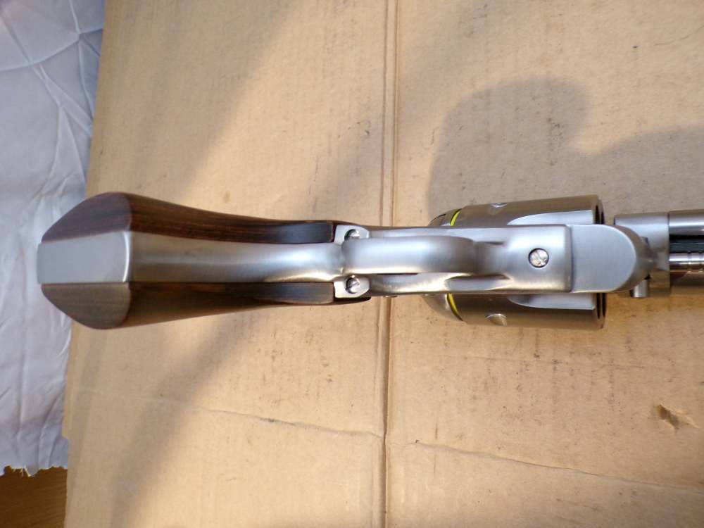 Ruger New Model Suepr Blackhawk .44 Mag 5.5" Stainless 00811-img-12