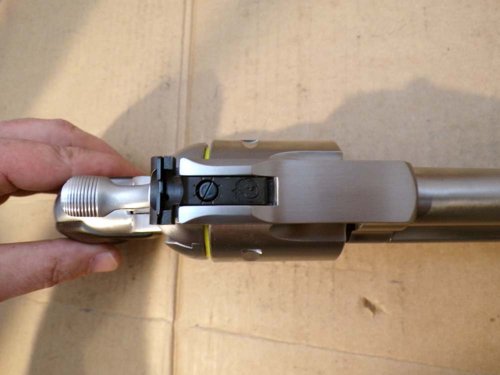 Ruger New Model Suepr Blackhawk .44 Mag 5.5" Stainless 00811-img-10