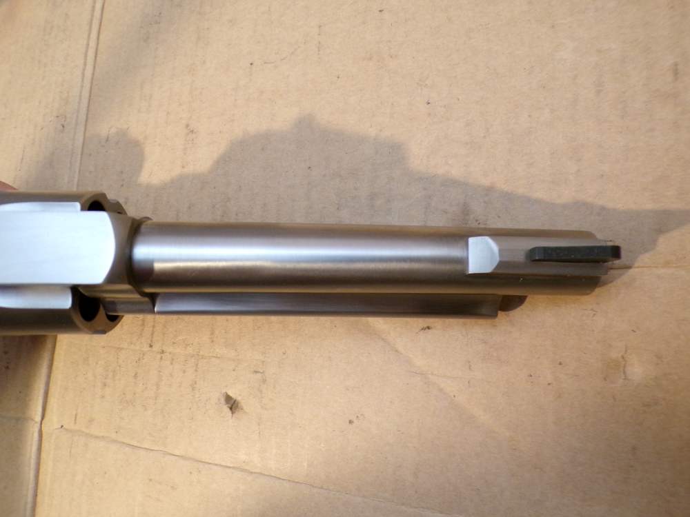 Ruger New Model Suepr Blackhawk .44 Mag 5.5" Stainless 00811-img-9