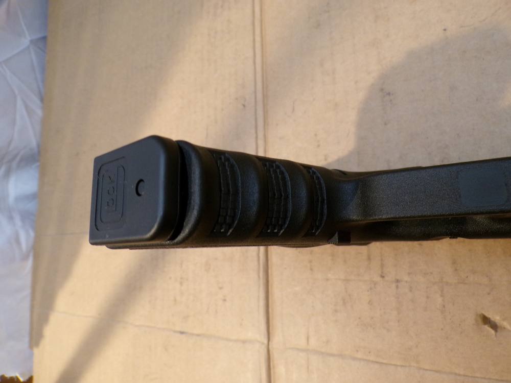 Glock 19 Gen 3 9mm 2x 10 Round Magazines Made in USA UL1950201-img-6