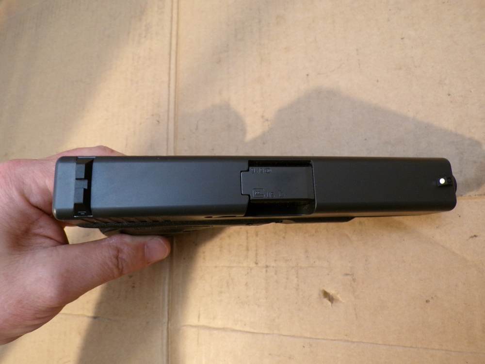 Glock 19 Gen 3 9mm 2x 10 Round Magazines Made in USA UL1950201-img-4