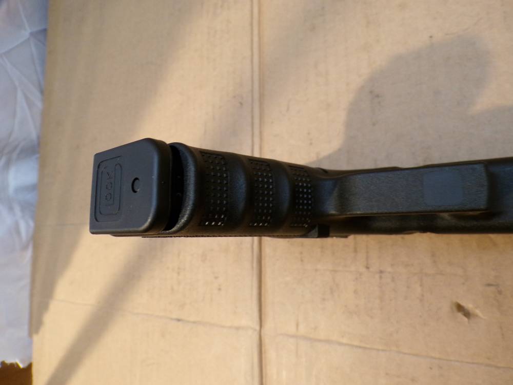 Glock 19 Gen 4 9mm 3x 15 Round Magazines UG1950203-img-6