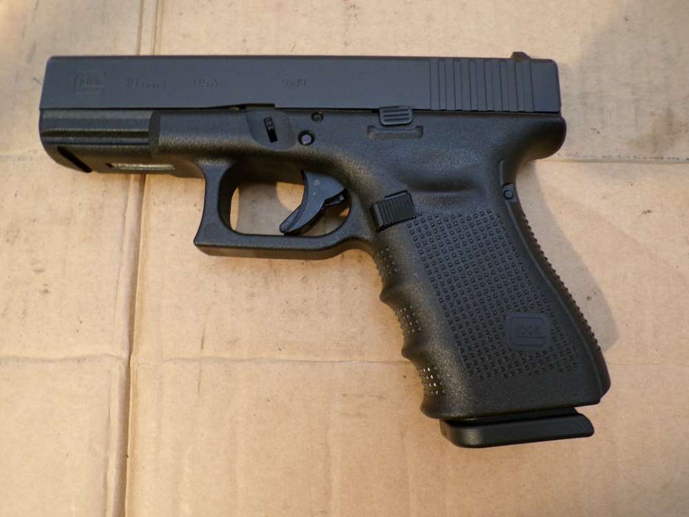Glock 19 Gen 4 9mm 3x 15 Round Magazines UG1950203-img-3