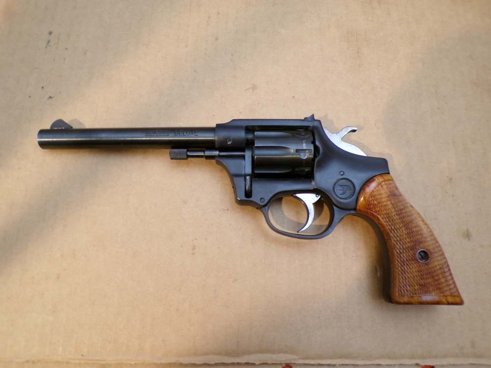 High Standard Sentinel Deluxe R-107 .22lr Revolver 6"-img-4