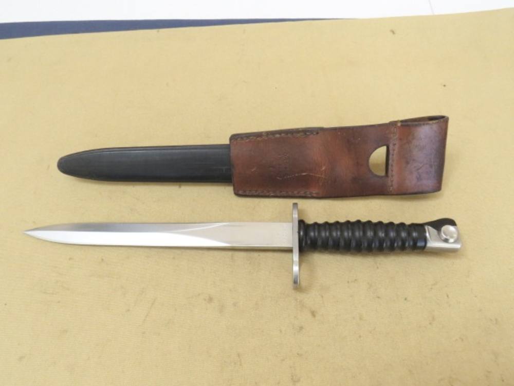 Swiss Sig STG-57 PE-57 Rifle Bayonet with Scabbard & Frog STG-58 STG57-img-6
