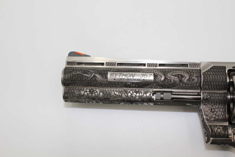 NEW. Colt Python .357 Magnum – 5" Barrel – Custom Snakeskin Engraving-img-2