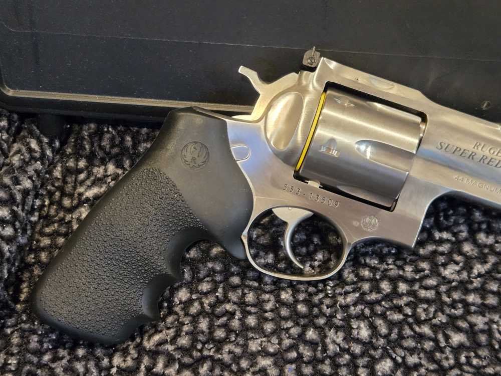 RUGER 5502 SUPER REDHAWK 44 MAGNUM 9.50" SATIN STAINLESS NEW IN BOX-img-1