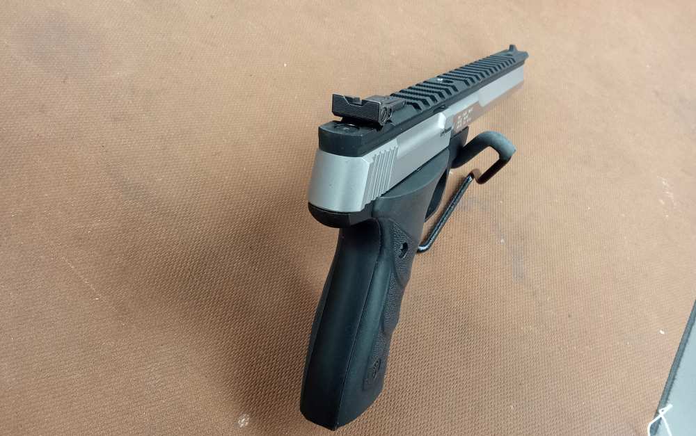 Browning Buck Mark .22LR Pistol -img-6