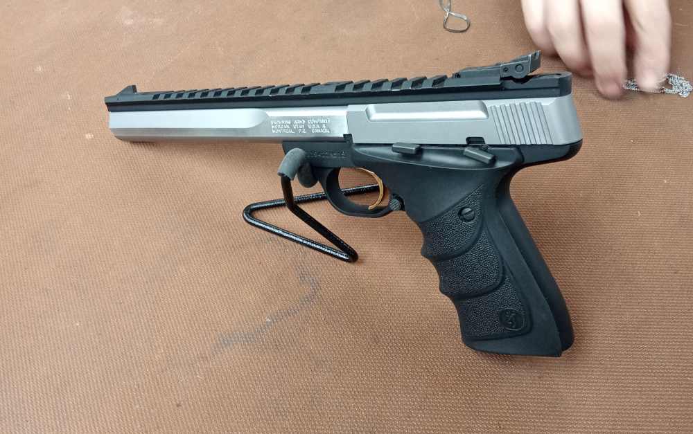 Browning Buck Mark .22LR Pistol -img-2