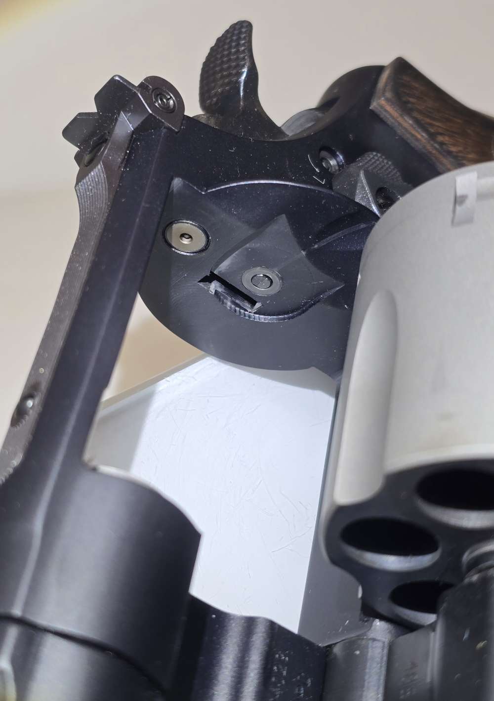 NEW Smith & Wesson 329PD Airlite 44 Mag 4" 022188634143-img-6