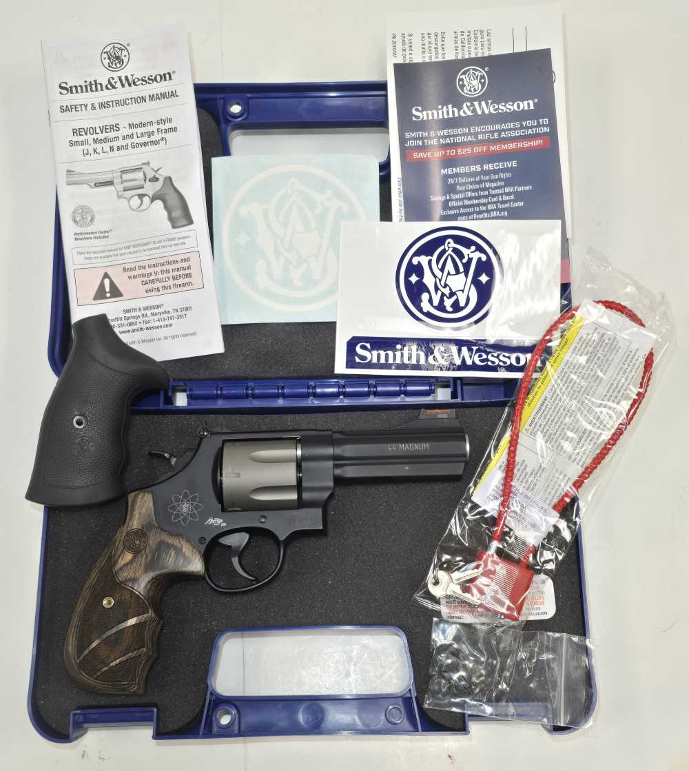 NEW Smith & Wesson 329PD Airlite 44 Mag 4" 022188634143-img-1