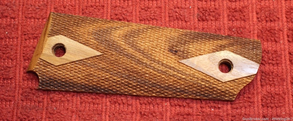 Hogue Exotic Hardwood Goncalo Alves Double Diamond Grips for Colt or 1911-img-14