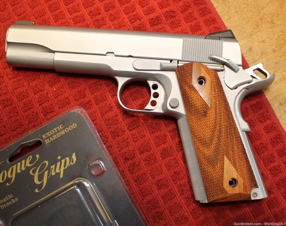 Hogue Exotic Hardwood Goncalo Alves Double Diamond Grips for Colt or 1911-img-3
