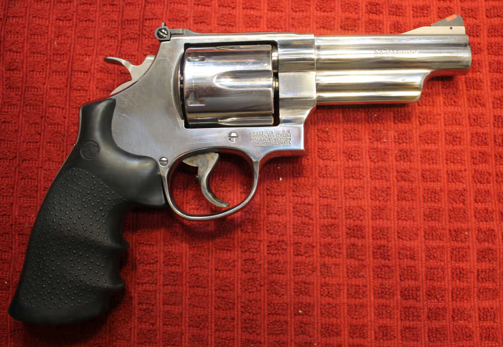 Smith & Wesson 629-5 44 Magnum 4" Barrel with S&W Custom Shop work-img-8