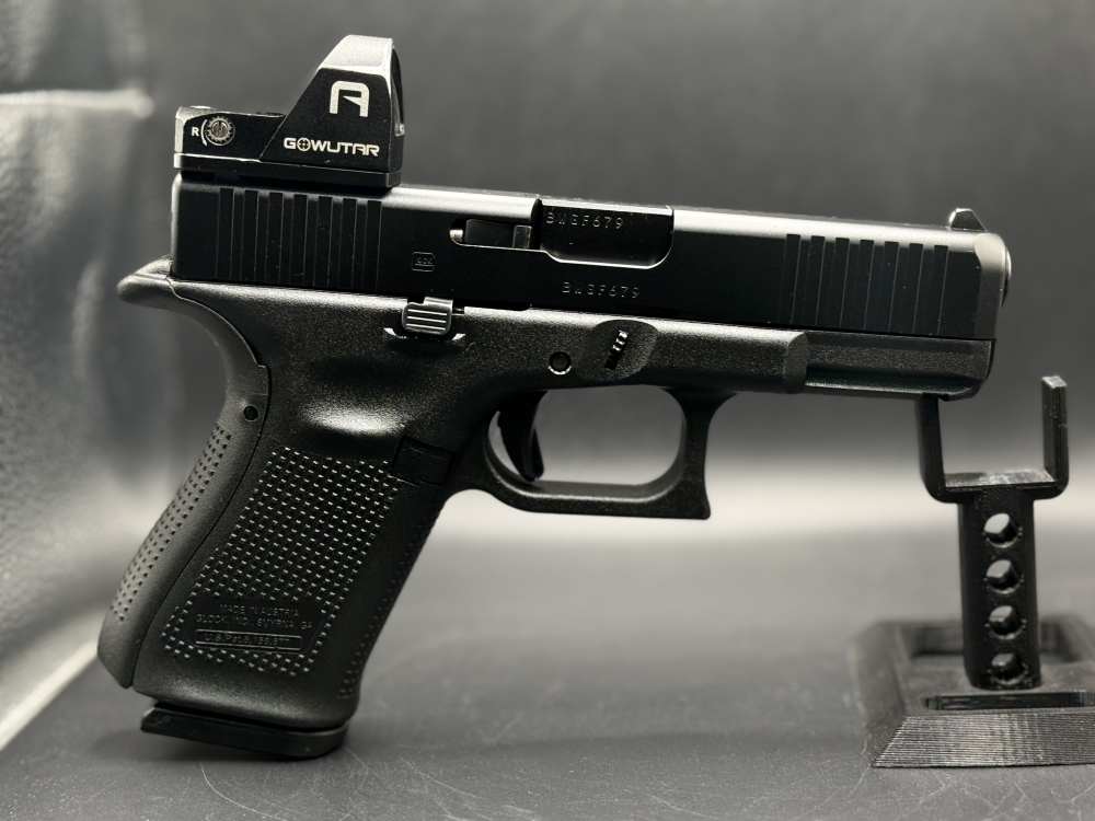 Glock 19 Gen 5 G19 W/ Gowutar optic & two magazines -img-5