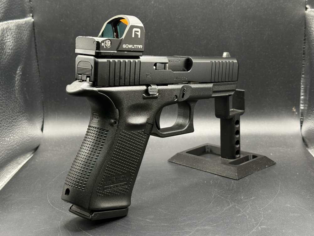 Glock 19 Gen 5 G19 W/ Gowutar optic & two magazines -img-2