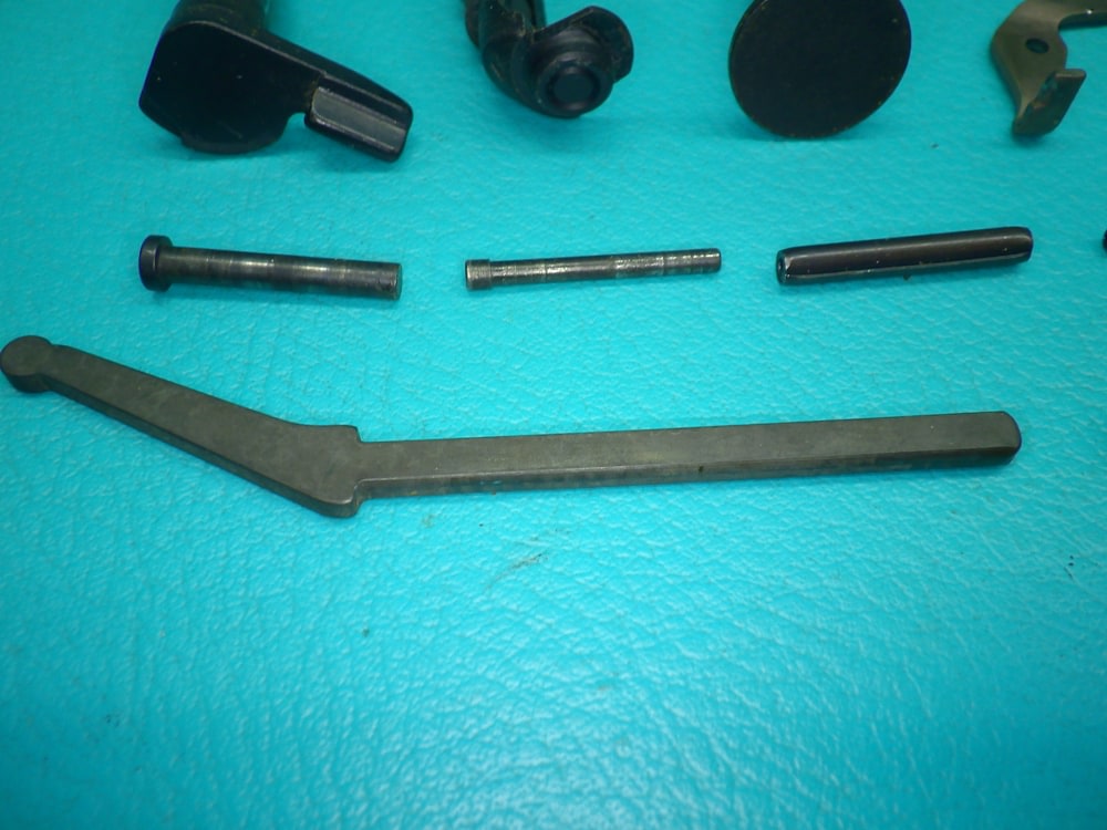 Beretta 92FS 9mm Pistol Repair Parts-img-3