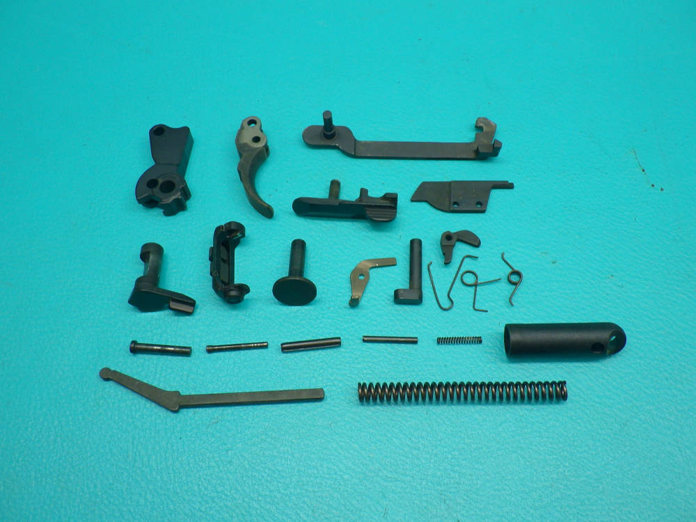 Beretta 92FS 9mm Pistol Repair Parts-img-0