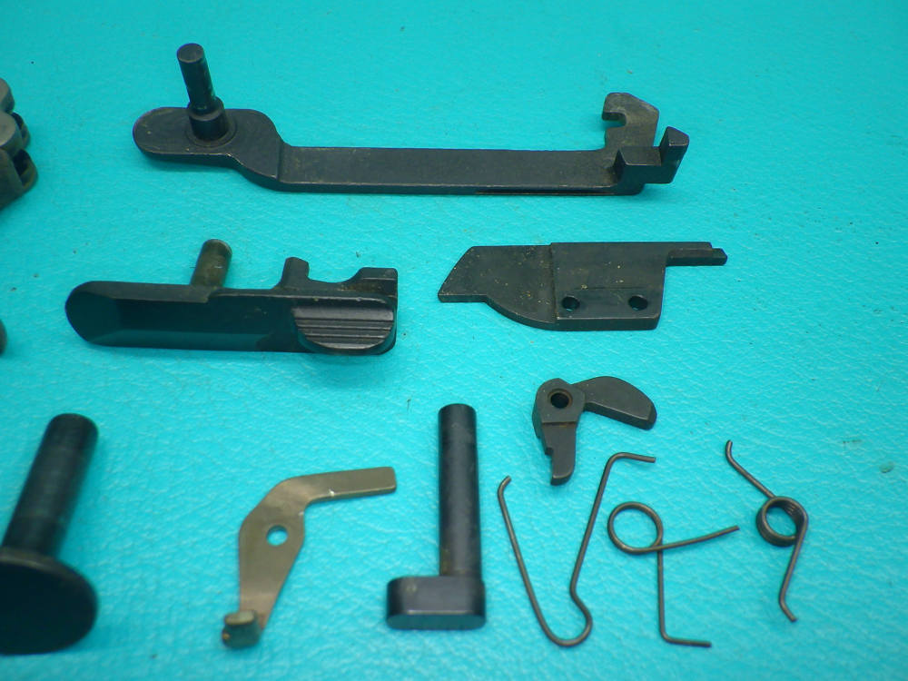 Beretta 92FS 9mm Pistol Repair Parts-img-2
