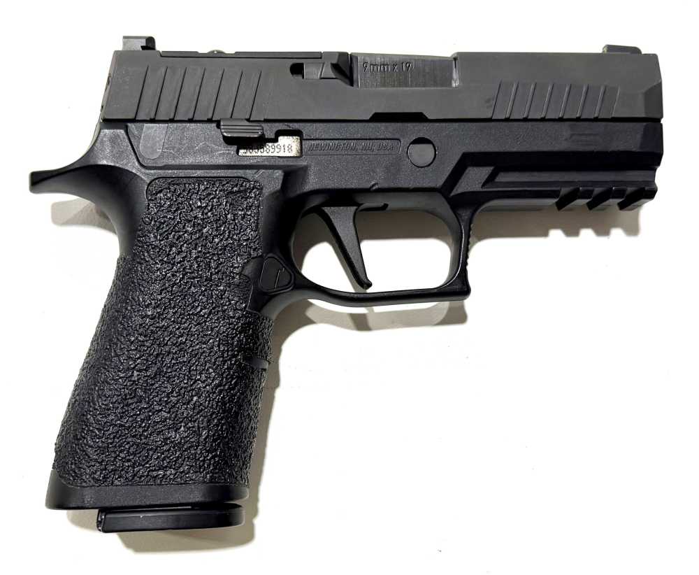 SIG Sauer P320 Pro Carry Law Enforcement FREE SHIPPING!!!!!!!!-img-0