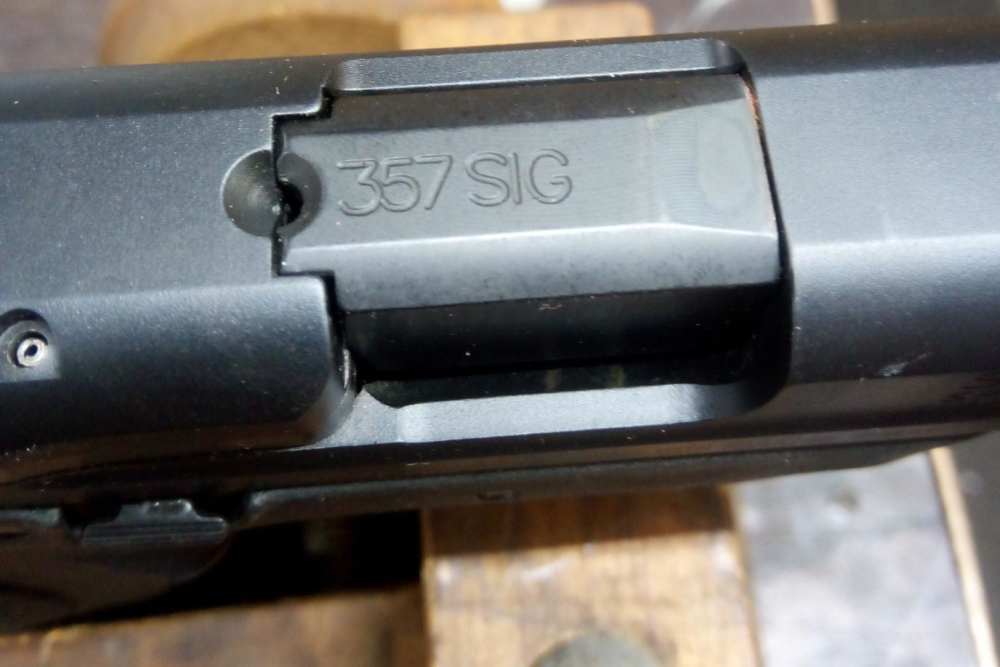Smith & Wesson M&P .357 Sig W/ 3 Mags-img-1