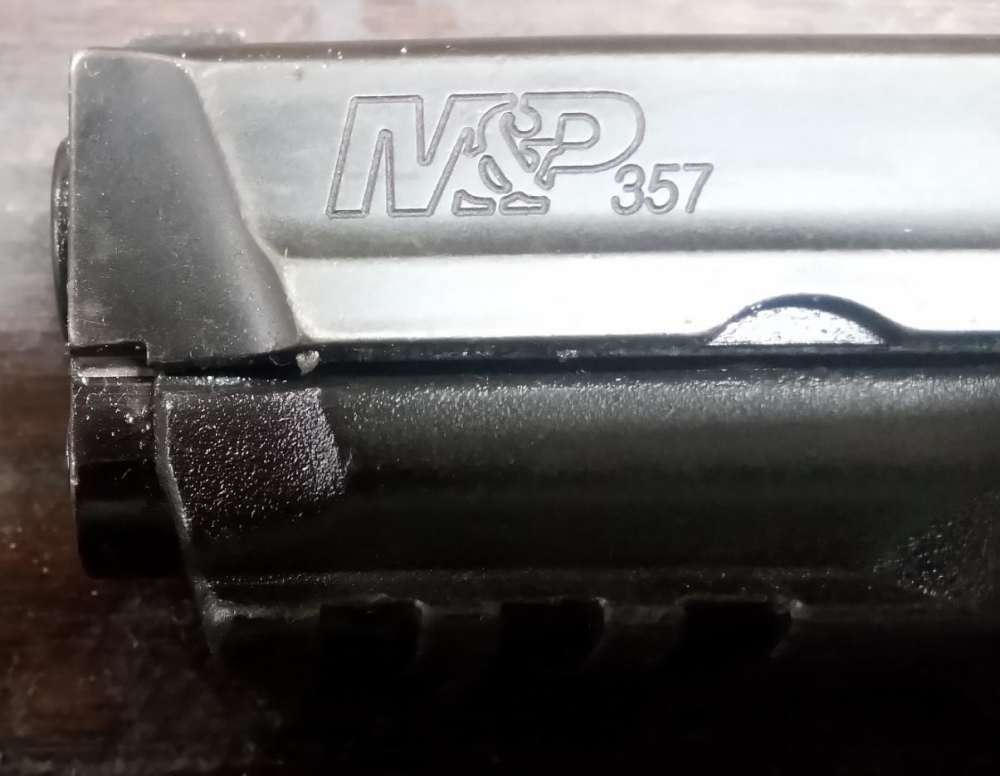 Smith & Wesson M&P .357 Sig W/ 3 Mags-img-2
