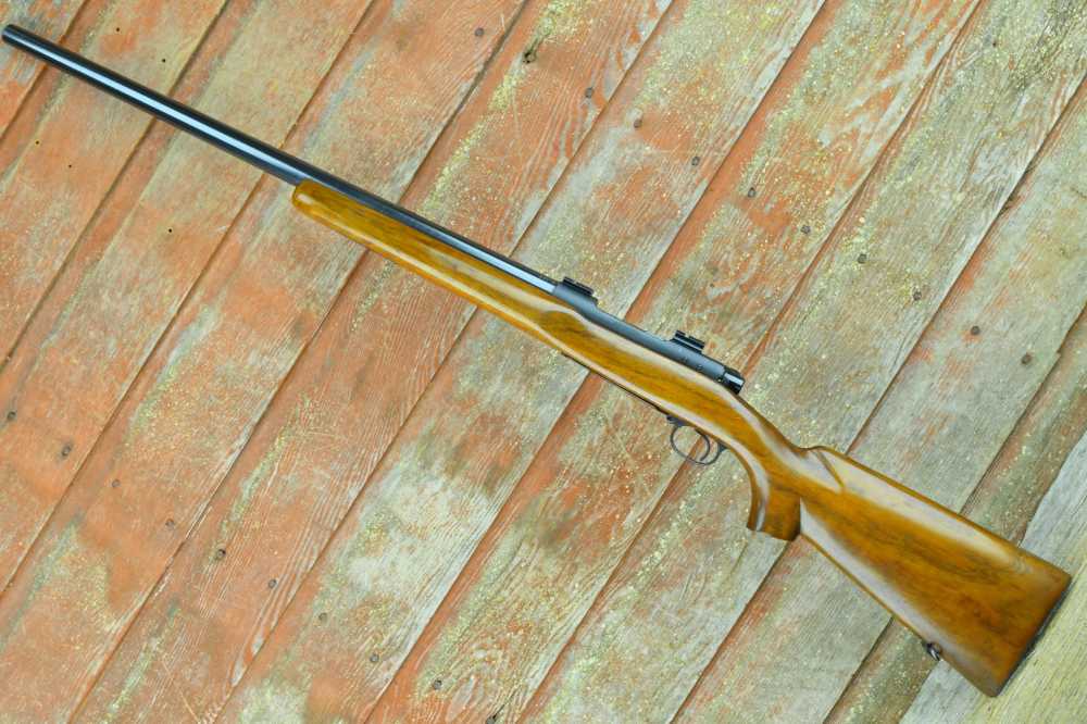 Pre-64 Winchester Model 70 - .220 Swift - *RARE HEAVY TARGET MODEL*-img-0