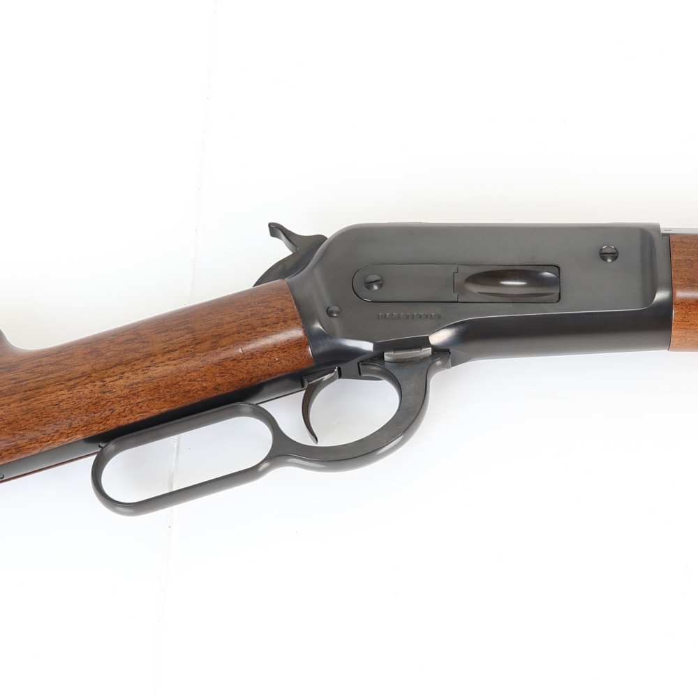 Browning Model 1886, 45-70 Govt 26” Barrel Blued/Wood VERY NICE W/ Box!-img-4