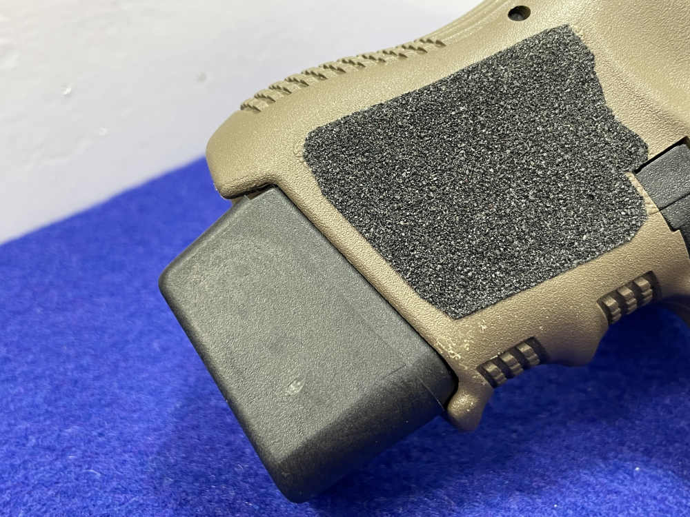 Glock 26 Gen 3 9mm 3.43" Black/FDE *EXCELLENT CONCEALABLE POCKET PISTOL*-img-13