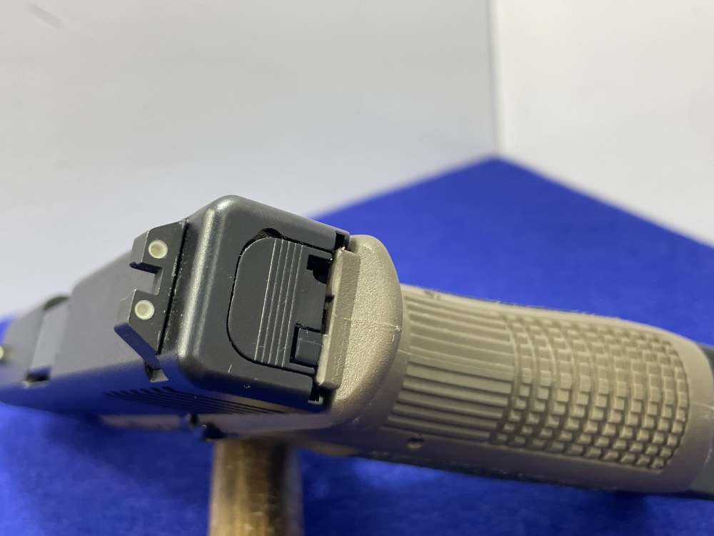 Glock 26 Gen 3 9mm 3.43" Black/FDE *EXCELLENT CONCEALABLE POCKET PISTOL*-img-21