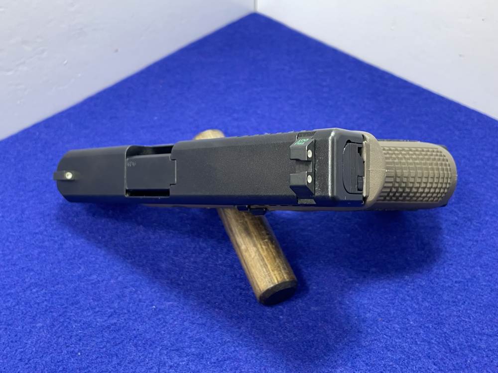 Glock 26 Gen 3 9mm 3.43" Black/FDE *EXCELLENT CONCEALABLE POCKET PISTOL*-img-19