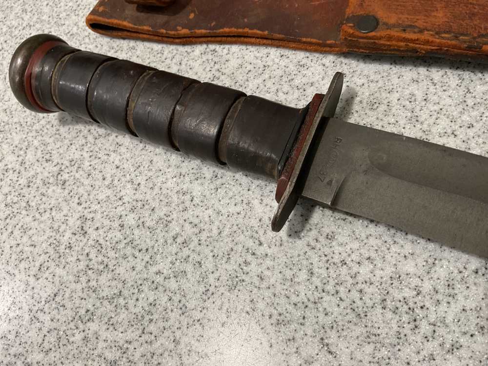 US NAVY PAL RH37 Knife-img-1