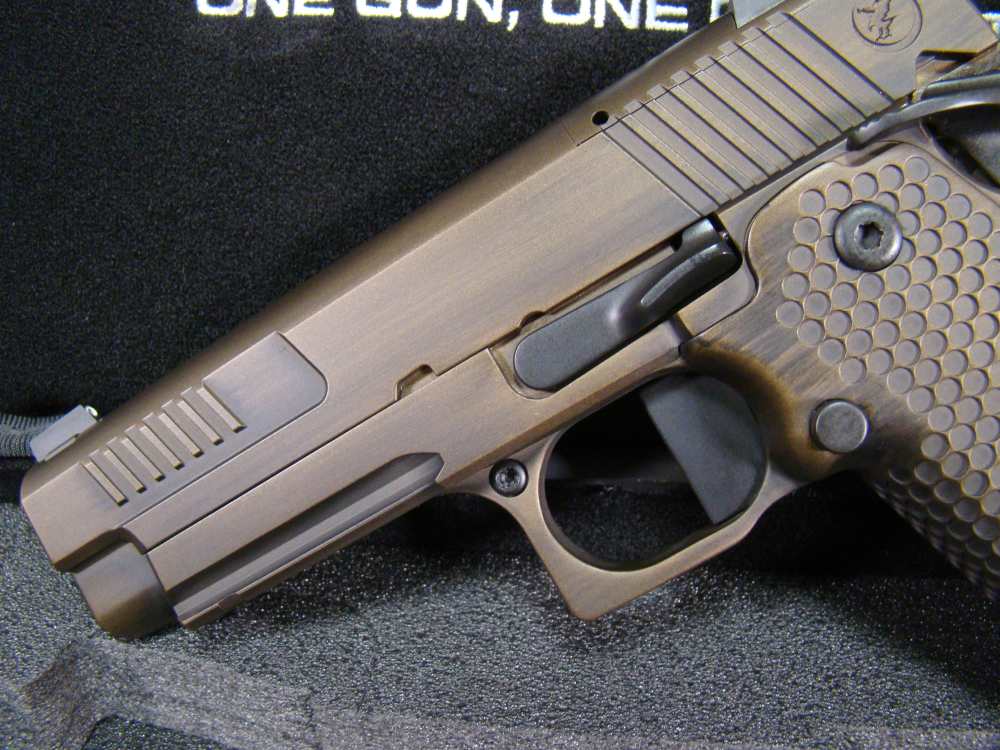 Nighthawk Custom Delegate 4.25" Commander 1911 double-stack IOS Bronze 9mm-img-6