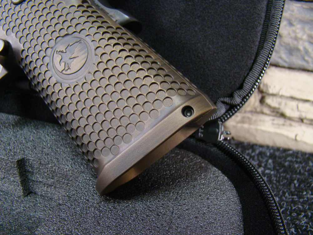 Nighthawk Custom Delegate 4.25" Commander 1911 double-stack IOS Bronze 9mm-img-3