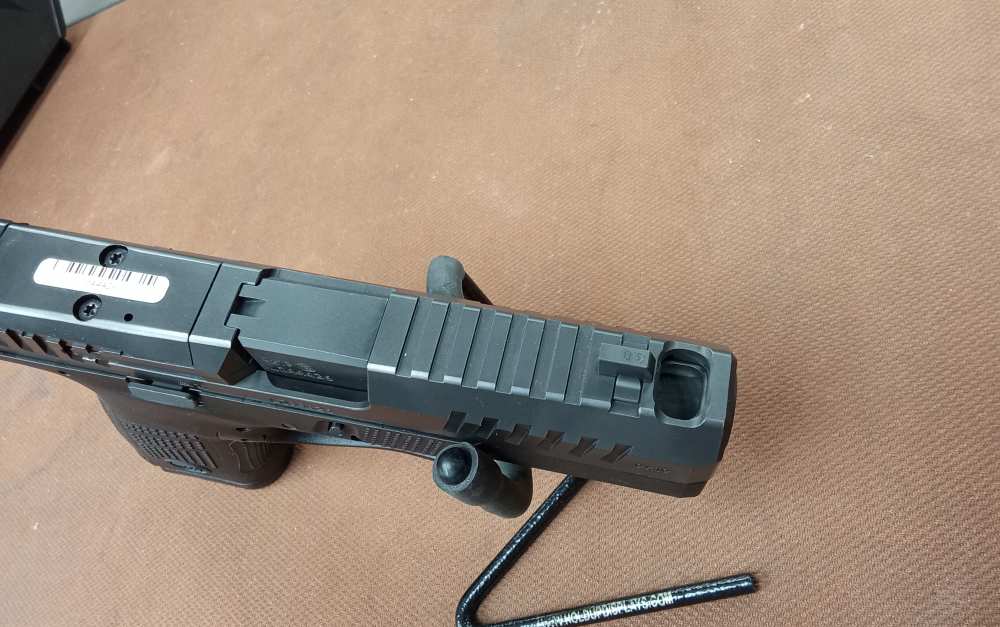 CZ P-10 C Ported 9mm pistol -img-6