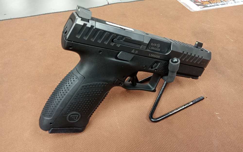 CZ P-10 C Ported 9mm pistol -img-8